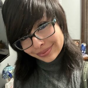 Meet your Posher, Samantha